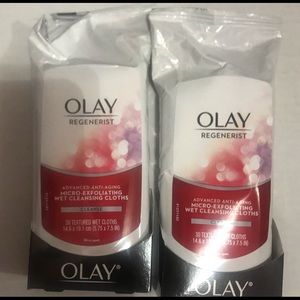 Lot of 2 Olay Regenerist cleaning facial cloths
